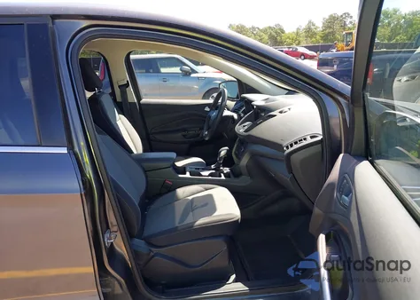 2019 Ford Escape Se from USA, damaged, VIN 1FMCU0GD5KUB19907